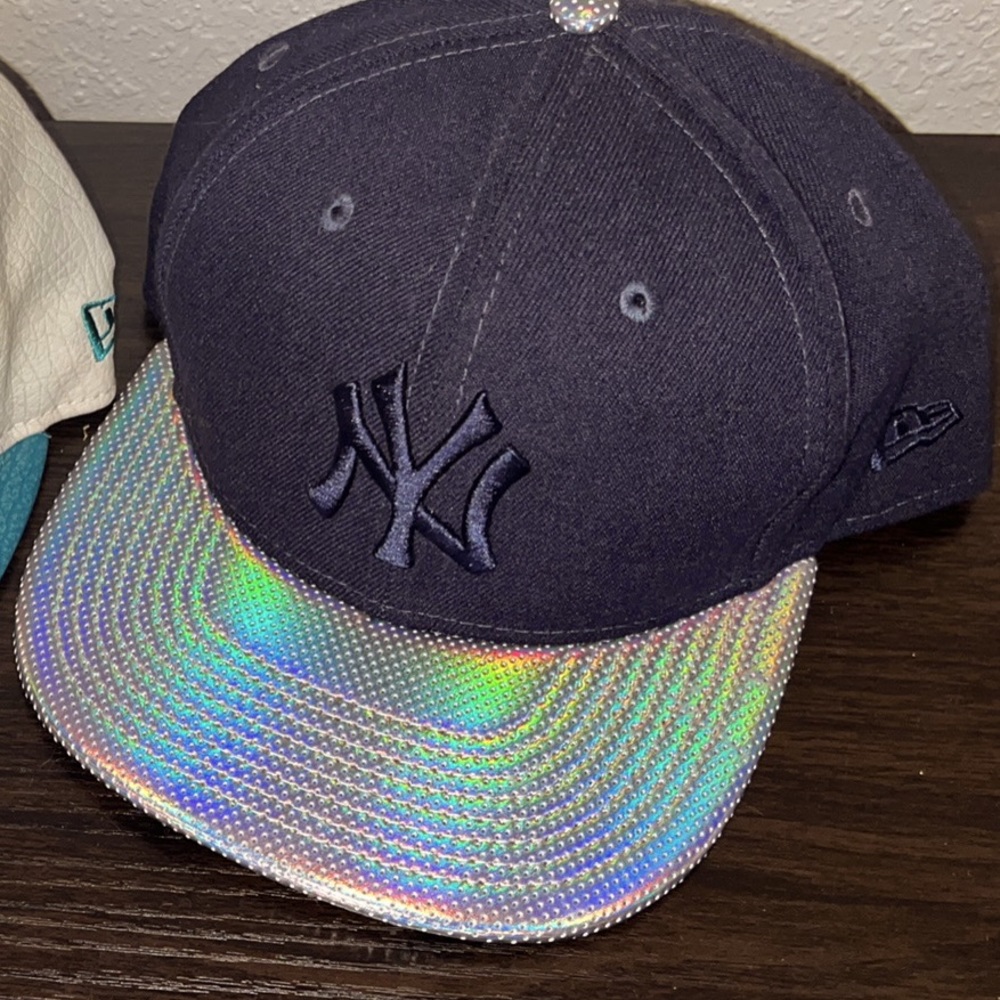 Opalescent yankee